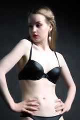 V-8341 | 3/4カップブラジャー・ボンデージ・レザー風 | AxamiSexy アクサミセクシー【サイズ交換OK】 輸入下着・高級ランジェリー  