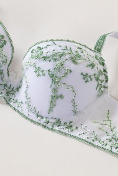 画像12: 在庫限り｜75Eサイズ｜SANSA-white-green-B214 | 3/4カップ・ワイヤーブラ・グラマー向け・すっぴん美乳ブラ｜ ewabien エヴァビアン| 輸入下着・高級ランジェリー (12)