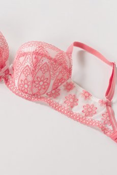 画像11: 在庫限り｜70Fサイズ｜AVERO-coral-B214 | 3/4カップ・ワイヤーブラ・グラマー向け・すっぴん美乳ブラ｜ ewabien エヴァビアン| 輸入下着・高級ランジェリー  (11)