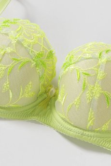 画像15: VIVIANA neongreen B214 | グラマー向けすっぴん美乳ブラ・ストラップ太め・バストサロン推奨・プランジブラ・B〜Hカップ・イエローグリーン | ewabien エヴァビアン| 輸入下着・高級ランジェリー  (15)