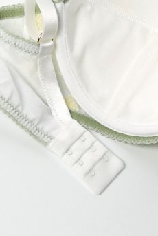 画像18: LIMON cream B214 | 3/4カップ・ワイヤーブラ・グラマー向け・すっぴん美乳ブラ・クリーム| ewabien エヴァビアン【サイズ交換OK】 輸入下着・高級ランジェリー  (18)