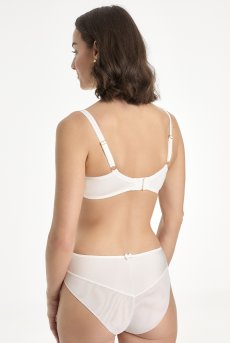 画像9: RINA cream B214 | 3/4カップ・ワイヤーブラ・グラマー向け・すっぴん美乳ブラ・ホワイト| ewabien エヴァビアン| 輸入下着・高級ランジェリー  (9)