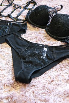 画像19: FIORA black C322 |ブラジリアンタンガ・ブラック  | ewabien エヴァビアン【サイズ交換NG・メール便対象】輸入下着・高級ランジェリー  (19)
