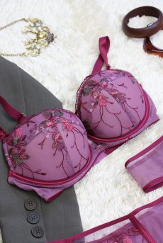 画像15: KARMELA amethyst B214 | 3/4カップ・ワイヤーブラ・グラマー向け・パープル| ewabien エヴァビアン【サイズ交換OK】 輸入下着・高級ランジェリー  (15)