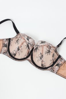 画像9: SALMA beige B161 | フルカップ・パッドなし・ワイヤーブラ・一枚レース・大きいサイズ・ベージュ | ewabien エヴァビアン【サイズ交換OK・メール便対象】 輸入下着・高級ランジェリー  (9)