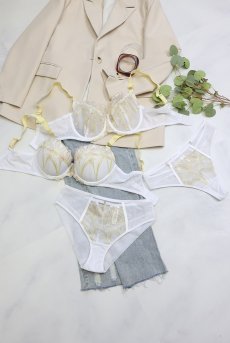画像14: JOVITA white B214 | 3/4カップ・ワイヤーブラ・グラマー向け・ホワイト| ewabien エヴァビアン【サイズ交換OK】 輸入下着・高級ランジェリー  (14)