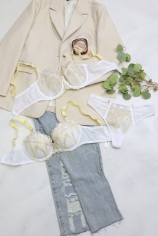 画像16: JOVITA white B161 | フルカップブラ・パッドなし・ワイヤーブラ・一枚レース・大きいサイズ・ホワイト | ewabien エヴァビアン【サイズ交換OK・メール便対象】 輸入下着・高級ランジェリー  (16)