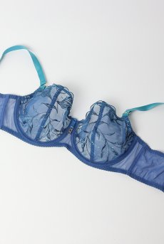 画像8: NURIA blue B139 | 一枚レースブラ・パッドなし・大きいサイズ・グラマーさん向け・・ワイヤーブラ・ブルー | ewabien エヴァビアン【サイズ交換OK・メール便対象】 輸入下着・高級ランジェリー  (8)