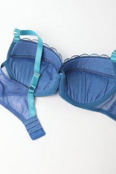 画像10: NURIA blue B214 | 3/4カップ・ワイヤーブラ・グラマー向け・ブルー| ewabien エヴァビアン【サイズ交換OK】 輸入下着・高級ランジェリー  (10)