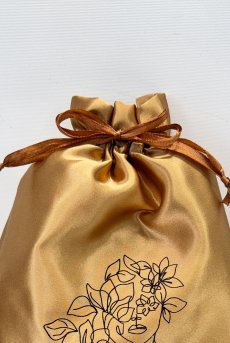 画像3: トラベル巾着ポーチ｜ゴールド｜SPLASHオリジナル【即日発送・メール便対象】 (3)