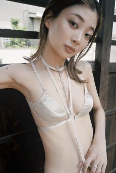 画像4: Body Harness Tanga | petit pause | ボディハーネス付きタンガ・Tバックショーツ・サテン生地・ベージュ | Kiff キッフ 【サイズ交換NG】※メール便対象   日本製   (4)