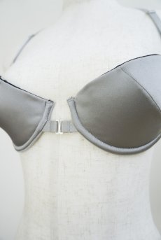 画像11: Wired Bra | Onde a l'Aube | ブラジャー・ワイヤーブラ・3/4カップ・サテン生地・レース・レーサーバック・グレー | Kiff  キッフ 【サイズ交換NG・クーポン割引対象外】  日本製   (11)