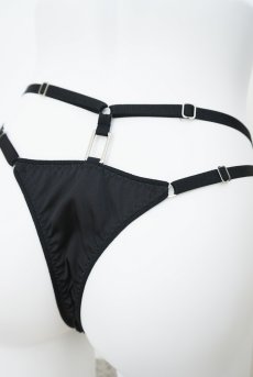 画像9: Tanga | Onde a l'Aube | タンガ・Tバックショーツ・サテン生地・レース・ブラック | Kiff キッフ 【サイズ交換NG・クーポン割引対象外・メール便対象】  日本製   (9)