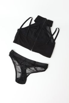 画像8: 【サンプル特別価格】Reflection|ワイヤー入りブラジャー&ショーツセット・ホルターネック・シースルー・後ろファスナータイプ・ストラップ付|ギフトBOX入り|未発表モデル・サンプル・見本品|LA MUSA ラミューザ【即日発送・サイズ交換NG】輸入下着・ 高級ランジェリー   (8)