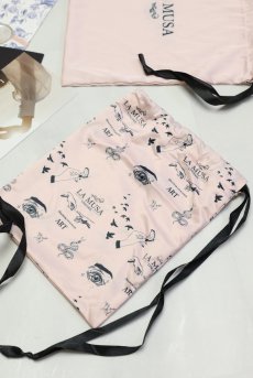 画像2: 【サンプル特別価格】Art Tattoo Lingerie Pouch|ランジェリーポーチ・巾着|ギフトBOX入り|LA MUSAアイコンプリント・未発表モデル・サンプル・見本品|LA MUSA ラミューザ【即日発送・サイズ交換NG】輸入下着・ 高級ランジェリー   (2)