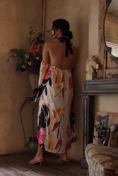 画像15: Watercolour-Flower-Dress  | ドレス・オフショルダー・ホルターネック・ウエストリボン付属・シルク混 | LA MUSA ラミューザ【サイズ交換OK】ラミューザ LA MUSA 輸入下着・ 高級ランジェリー   (15)