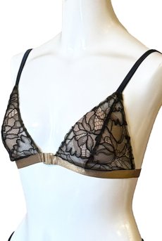 画像10: Luxe Weekend Set  COMPLICE | ノンワイヤーブラ＆ショーツセット・フロントホック・Tバック・フレンチリバーレース・ブラック×ダークネイビー・ポーチ付き | maimia マイミア【サイズ交換NG・クーポン割引対象外】 日本製・高級ランジェリー   (10)