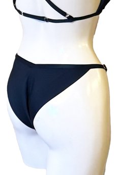画像13: LACE CRUIISNG SET | ノンワイヤーブラ＆ショーツセット・スイムウェア兼用２WAY・ネイビー・ポーチ付き | maimia マイミア【サイズ交換NG・クーポン割引対象外】 日本製・高級ランジェリー   (13)