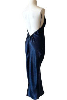 画像2: GARDEN DRESS  | ドレス・カップ付き・ネイビー・バックオープン | maimia マイミア【サイズ交換NG・クーポン割引対象外】 日本製・高級ランジェリー   (2)