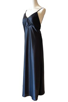 画像1: ARENA DRESS ALFREDO  | ドレス・カップ付き・ネイビー・バックオープン | maimia マイミア【サイズ交換NG・クーポン割引対象外】 日本製・高級ランジェリー   (1)