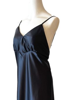画像4: ARENA DRESS ALFREDO  | ドレス・カップ付き・ネイビー・バックオープン | maimia マイミア【サイズ交換NG・クーポン割引対象外】 日本製・高級ランジェリー   (4)