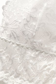 画像18: 【先行予約 10％OFF】Venus dress｜ロングスリップ＆Tバック（純白レース）｜Muse Line｜インポートSexyランジェリー【即日発送・サイズ交換NG・メール便対象】輸入下着・ランジェリー   (18)