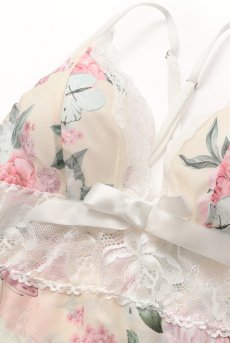 画像25: 【先行予約 10％OFF】Flora babydoll robe set｜ベビードール＆ガウン＆Tバック（クリームイエロー・純白レース・3点セット）｜Muse Line｜インポートSexyランジェリー【即日発送・サイズ交換NG・メール便対象】輸入下着・ランジェリー   (25)