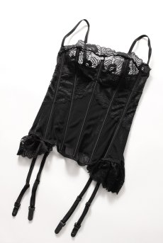 画像9: Serena Love corset | ガーターベルト付きコルセット＆Tバックセット・ブラック・タンガ  | Obsessive 高級Sexyランジェリー【送料無料・即日発送・サイズ交換NG】輸入下着・ランジェリー    (9)