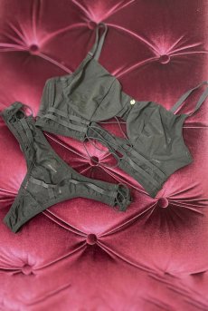 画像18: Roxelia 2 pcs set | ワイヤー入りブラ&タンガ 2点セット（シースルー・ブラック）| Obsessive 高級Sexyランジェリー【即日発送・サイズ交換NG】輸入下着・ランジェリー   (18)