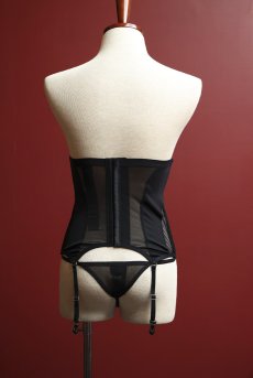 画像22: 在庫限り｜Chic Amoria corset & thong |  ガーターベルト付きコルセット＆タンガ2点セット（ワイヤーあり・シースルー・ブラック）  | Obsessive 高級Sexyランジェリー【即日発送・サイズ交換NG】輸入下着・ランジェリー   (再入荷なし) (22)
