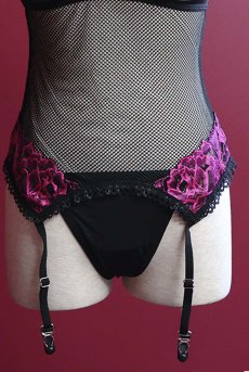 画像21: Rosenty corset |ガーターベルト付きコルセット＆クロッチレスタンガ2点セット・ブラック×ピンク | obsessive 高級Sexyランジェリー【即日発送・サイズ交換NG】輸入下着・ランジェリー   (21)