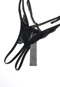 画像22: Matildea Black 2-pcs crotchless set ｜ブラ＆クロッチレスTバックショーツ2点セット（ワイヤーなし・オープンクロッチ・黒） | Obsessive 高級Sexyランジェリー【サイズ交換NG・メール便対象】輸入下着・ランジェリー   (22)