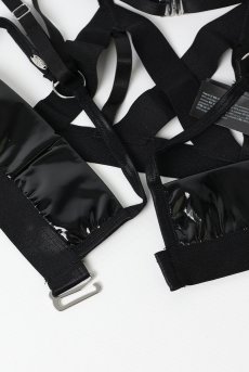 画像17: Keira Lise 2-pcs crotchless set｜ブラ＆クロッチレスタンガ2点セット（ワイヤーなし・オープンバスト・ボンテージ・フェイクレザー・ダブルストラップ・ブラック） | Obsessive 高級Sexyランジェリー【即日発送・サイズ交換NG・メール便対象】輸入下着・ランジェリー   (17)
