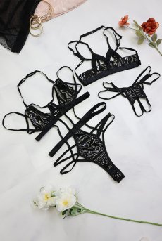 画像24: Keira Lise 2-pcs crotchless set｜ブラ＆クロッチレスタンガ2点セット（ワイヤーなし・オープンバスト・ボンテージ・フェイクレザー・ダブルストラップ・ブラック） | Obsessive 高級Sexyランジェリー【即日発送・サイズ交換NG・メール便対象】輸入下着・ランジェリー   (24)