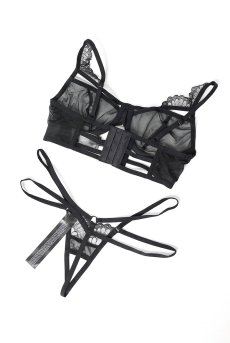 画像13: Premisis Black 3-pcs crotchless set｜ブラ＆チョーカー付きガーターベルト＆クロッチレスタンガ3点セット（ワイヤーあり・シースルー・ブラック） | Obsessive 高級Sexyランジェリー【即日発送・サイズ交換NG・メール便対象】輸入下着・ランジェリー   (13)