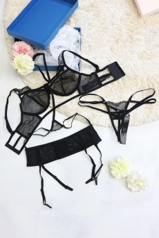 画像38: Premisis Black 3-pcs crotchless set｜ブラ＆チョーカー付きガーターベルト＆クロッチレスタンガ3点セット（ワイヤーあり・シースルー・ブラック） | Obsessive 高級Sexyランジェリー【即日発送・サイズ交換NG・メール便対象】輸入下着・ランジェリー   (38)