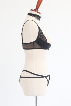 画像25: Donarella 3-pcs crotchless set｜ブラ＆クロッチレスタンガ＆チョーカー3点セット（ワイヤーあり・オープンバスト・レース・ダブルストラップ・ブラック） | Obsessive 高級Sexyランジェリー【即日発送・サイズ交換NG・メール便対象】輸入下着・ランジェリー   (25)