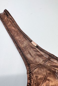 画像17: 先行予約 5％OFF｜Soranna top & crotchless thong｜ブラ＆クロッチレスタンガ2点セット（ワイヤーあり・オープンクロッチ・ブロンズゴールド） | Obsessive 高級Sexyランジェリー【サイズ交換NG・メール便対象】輸入下着・ランジェリー   (17)