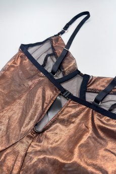 画像16: 先行予約 5％OFF｜Soranna crotchless teddy | テディ（ワイヤーあり・シースルー・オープンクロッチ・ゴールド）  | Obsessive 高級Sexyランジェリー【サイズ交換NG・メール便対象】輸入下着・ランジェリー    (16)