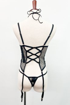 画像24: Dominna corset| ガーターベルト付きコルセット＆クロッチレスタンガ2点セット（ワイヤーあり・ボンテージ・フェイクレザー・ブラック）   | 高級Sexyランジェリー Obsessive【即日発送・サイズ交換NG・メール便対象】輸入下着・ランジェリー   (24)