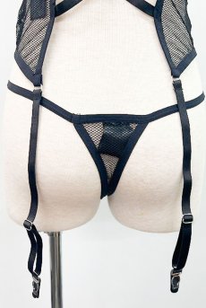 画像30: Dominna corset| ガーターベルト付きコルセット＆クロッチレスタンガ2点セット（ワイヤーあり・ボンテージ・フェイクレザー・ブラック）   | 高級Sexyランジェリー Obsessive【即日発送・サイズ交換NG・メール便対象】輸入下着・ランジェリー   (30)