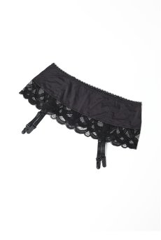 画像20: Lecille 3-pcs crotchless set  ｜トップレスブラ＆ガーターベルト＆クロッチレスタンガ3点セット（ワイヤーあり・ビーズ・ブラック） | Obsessive 高級Sexyランジェリー【即日発送・サイズ交換NG・メール便対象】輸入下着・ランジェリー   (20)
