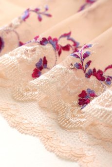 画像17: FLORA maxi soft  | 一枚レースブラジャー・大きいサイズ・ノンパテッドブラ | Sawren サブレン【即日発送】輸入下着・高級ランジェリー (在庫限り) (17)