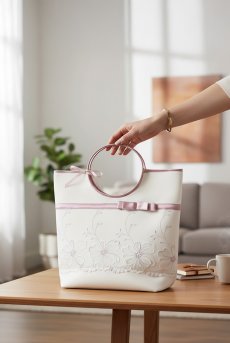 画像10: 【数量限定】ギフト専用ハッピーバッグ｜BAG-WH｜マルチトラベルバッグ【ランジェリーとのあわせ買い対象】Sawren×SPLASHコラボ｜高級ランジェリーレース使用｜ホワイト×パープル・軽量＆大容量｜HAPPY BAG 2026【ランジェリーとのあわせ買い対象】 (10)