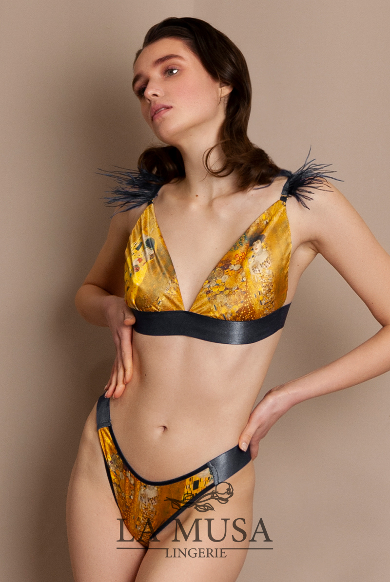 La Musa ラミューザ ブラレット セット Gustav Klimt Lingerie Set　モデル画像