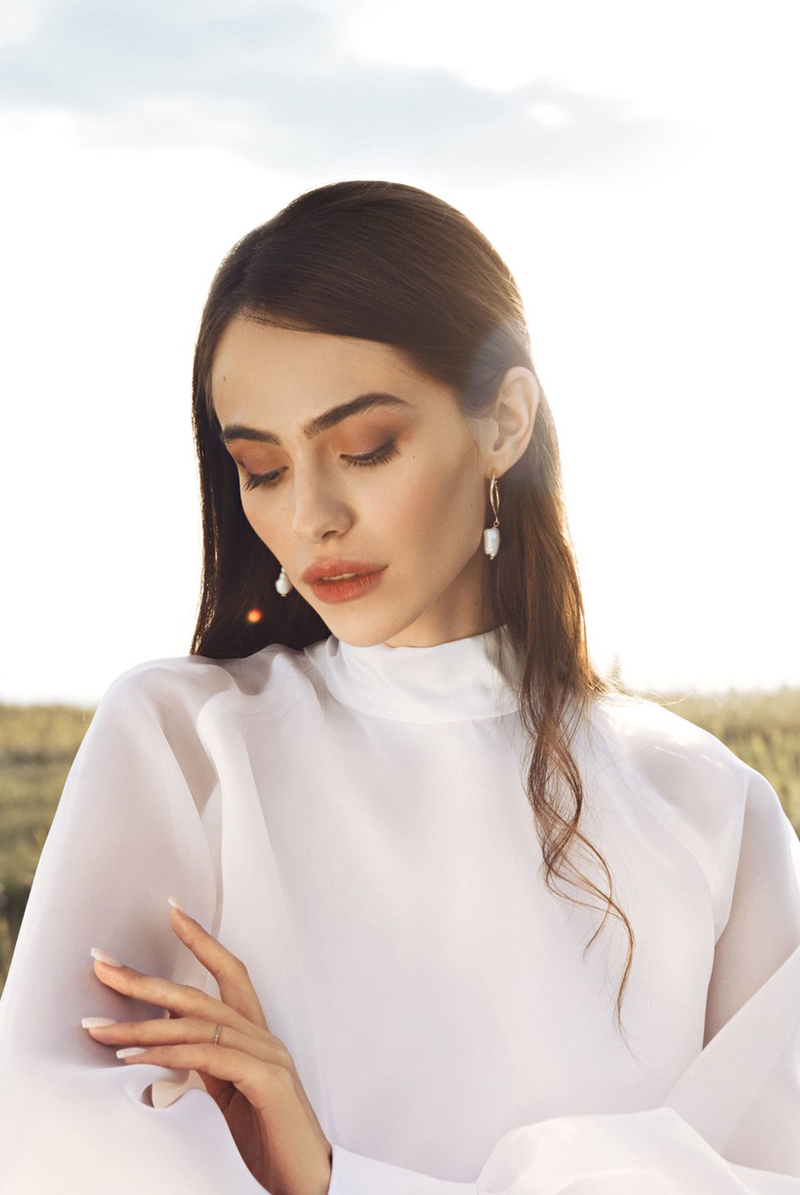 画像7: 【サンプル特別価格】White Cloud Bodysuit|ボディ・シースルー・ホルターネック・パール|ギフトBOX入り|未発表モデル・サンプル・見本品|LA MUSA ラミューザ【即日発送・サイズ交換NG】輸入下着・ 高級ランジェリー   (7)