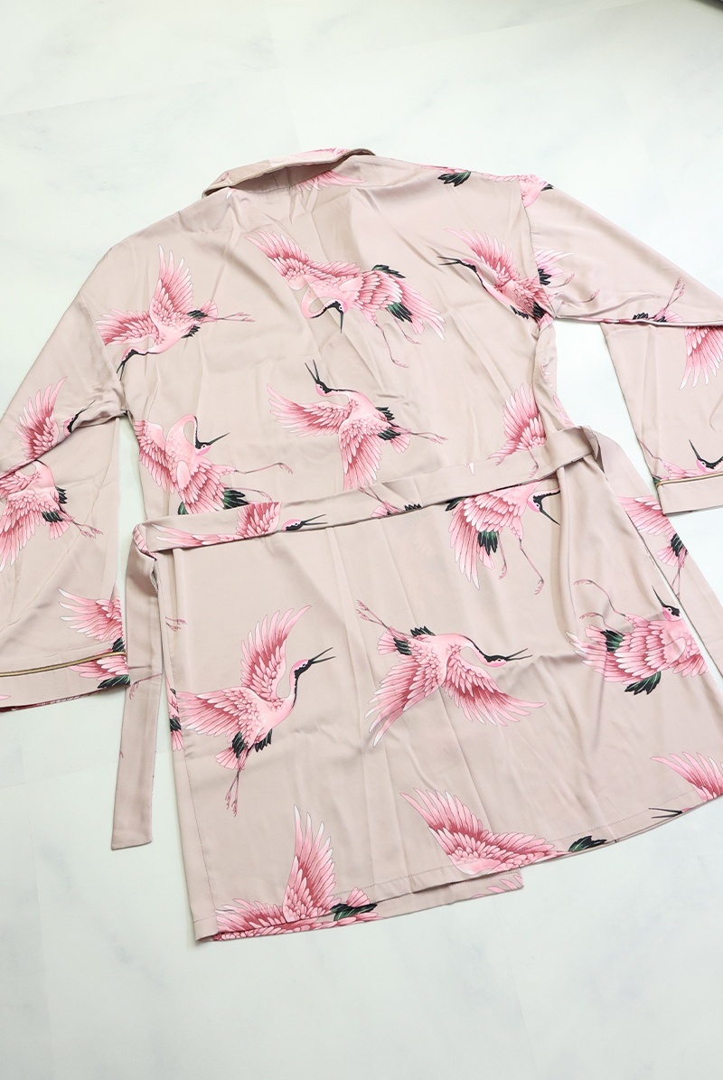 画像6: 【サンプル特別価格】Rose Gold Bird Kimono Robe|ラウンジウェア・ガウン・ウエストベルト付き|ギフトBOX入り|鶴柄プリント・未発表モデル・サンプル・見本品|LA MUSA ラミューザ【即日発送・サイズ交換NG】輸入下着・ 高級ランジェリー   (6)