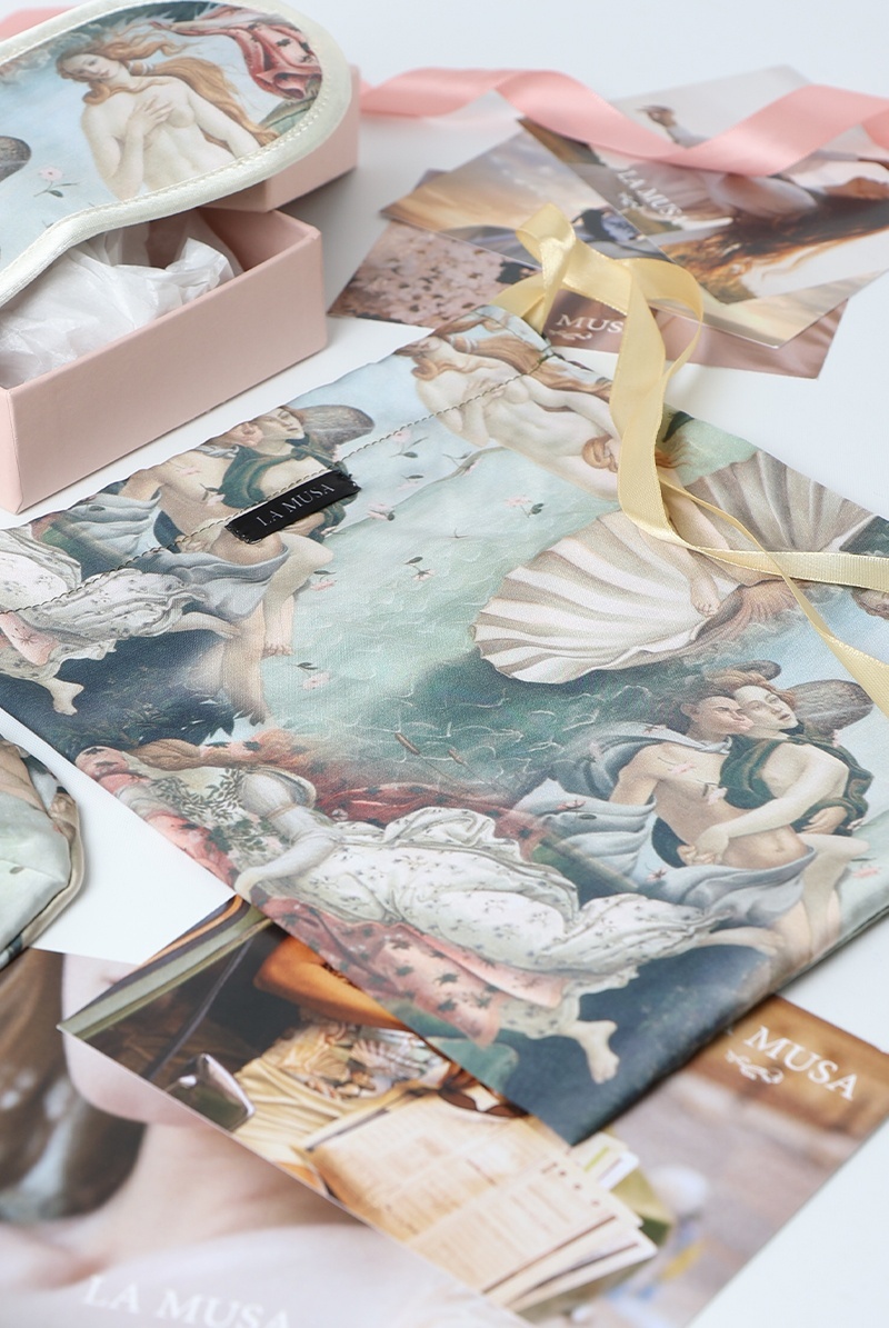 画像6: 【サンプル特別価格】Venus Travel Set|トラベル4点セット・アイマスク・シュシュ・マスク・巾着ポーチ|ギフトBOX入り|ヴィーナスモチーフ・未発表モデル・サンプル・見本品|LA MUSA ラミューザ【即日発送・サイズ交換NG】輸入下着・ 高級ランジェリー   (6)