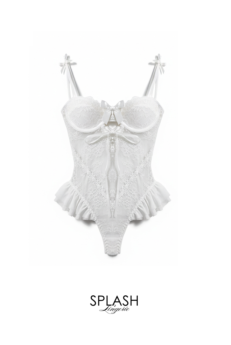 レースと艶の共演、エレガンスへの誘い。