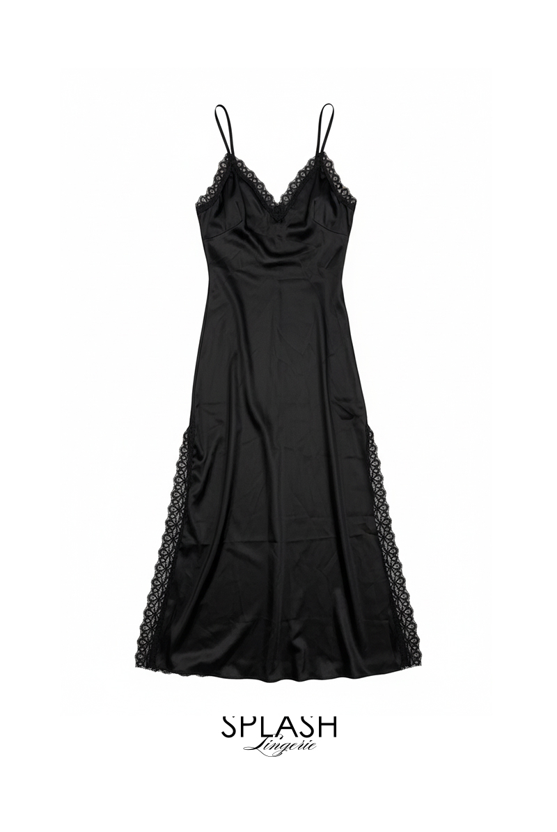 レースと艶の共演、エレガンスへの誘い。